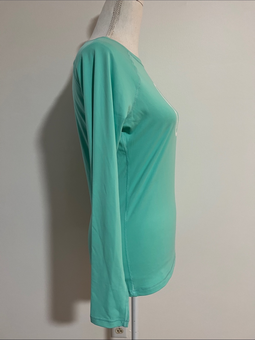 Volcom Women’s Rash guard - Picture 4 of 9
